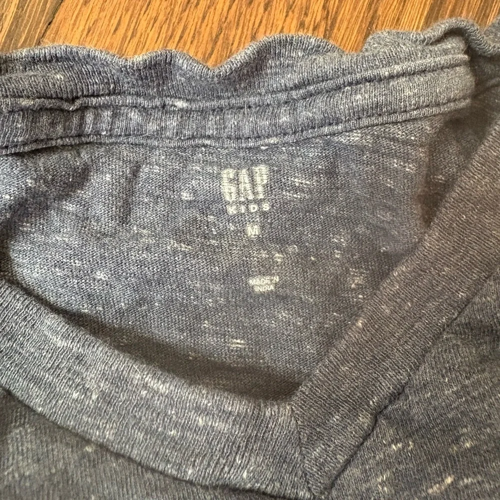 Gap kids boys dark blue v neck